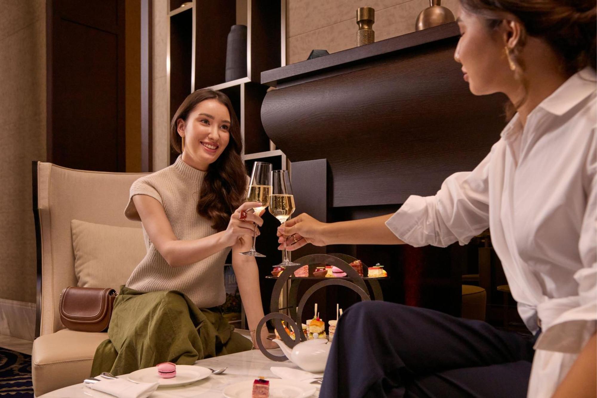 阿斯塔纳瑞吉酒店 阿斯坦纳 外观 照片 Kim Tae-yeon in 2019