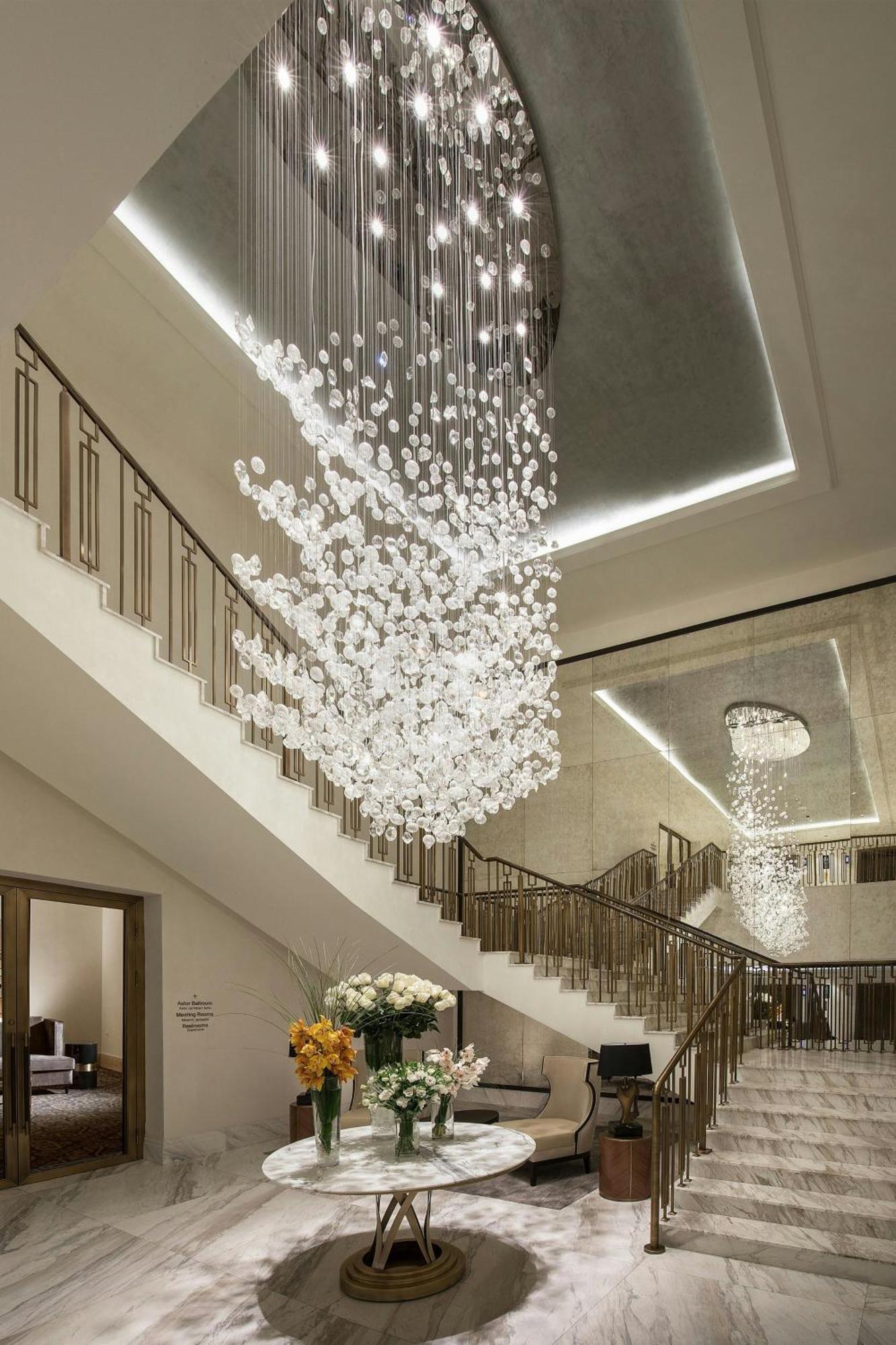 阿斯塔纳瑞吉酒店 阿斯坦纳 外观 照片 A chandelier